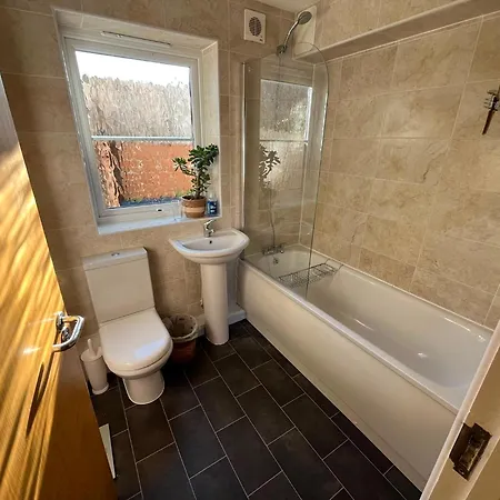 Cosy Blue Riverside Apartment Bristol